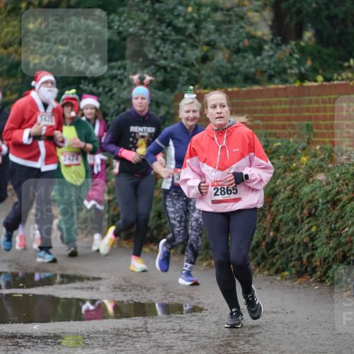 07.12.2025 - St. Pauli X-Mass-Run No. 15 Michael Burmester http://msf.ph/oto/9406227 07.12.2025 11:21:48 Laufen 2425, 2424, 3, 2865 meine-sportfotos.de