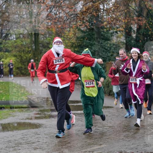 07.12.2025 - St. Pauli X-Mass-Run No. 15 Michael Burmester http://msf.ph/oto/9406241 07.12.2025 11:21:54 Laufen 2425, 2424, 2815, 561 meine-sportfotos.de