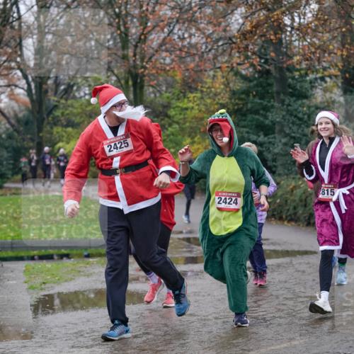 07.12.2025 - St. Pauli X-Mass-Run No. 15 Michael Burmester http://msf.ph/oto/9406242 07.12.2025 11:21:54 Laufen 15, 2425, 15, 2424, 815, 2561 meine-sportfotos.de