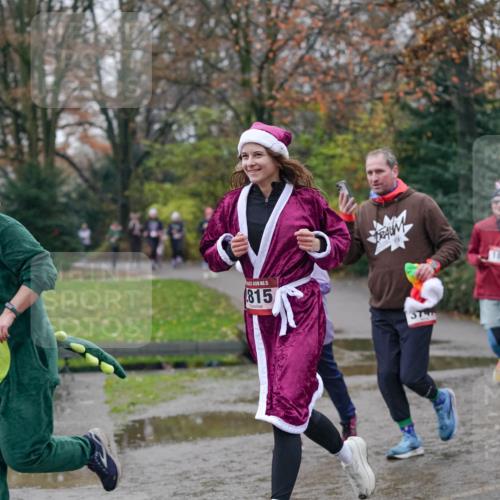 07.12.2025 - St. Pauli X-Mass-Run No. 15 Michael Burmester http://msf.ph/oto/9406248 07.12.2025 11:21:55 Laufen 2816, 424, 15, 815, 2561, 838 meine-sportfotos.de