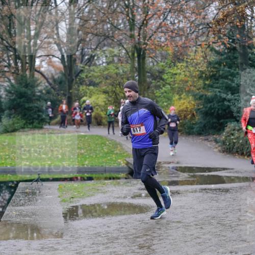 07.12.2025 - St. Pauli X-Mass-Run No. 15 Michael Burmester http://msf.ph/oto/9406265 07.12.2025 11:21:59 Laufen 617 meine-sportfotos.de