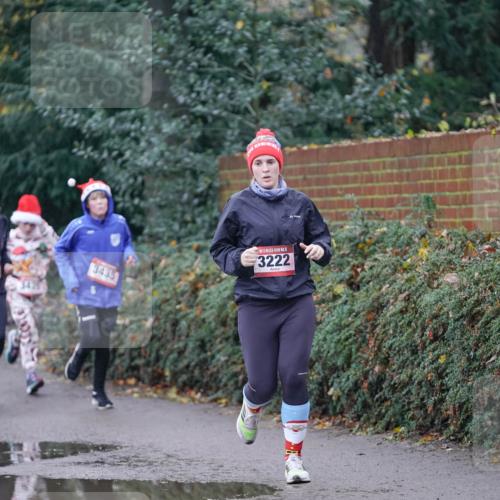 07.12.2025 - St. Pauli X-Mass-Run No. 15 Michael Burmester http://msf.ph/oto/9406274 07.12.2025 11:22:03 Laufen 1949, 1954, 3435, 3222 meine-sportfotos.de
