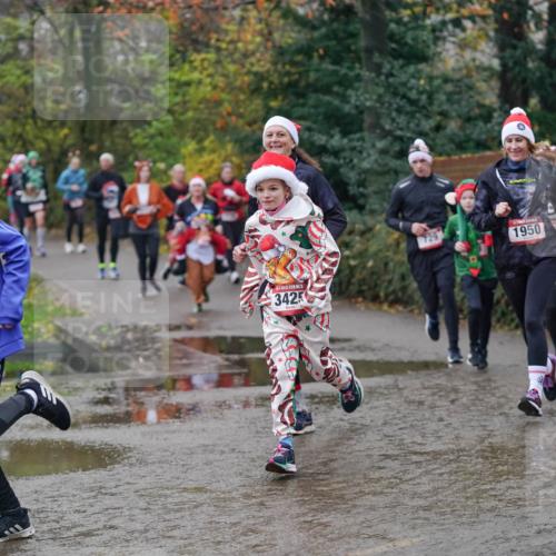 07.12.2025 - St. Pauli X-Mass-Run No. 15 Michael Burmester http://msf.ph/oto/9406292 07.12.2025 11:22:09 Laufen 000, 3435, 3425, 729, 1950 meine-sportfotos.de