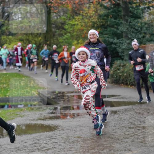 07.12.2025 - St. Pauli X-Mass-Run No. 15 Michael Burmester http://msf.ph/oto/9406294 07.12.2025 11:22:09 Laufen 5, 3435, 3425, 729, 1950, 701 meine-sportfotos.de