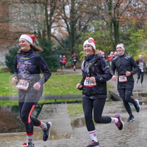 07.12.2025 - St. Pauli X-Mass-Run No. 15 Michael Burmester http://msf.ph/oto/9406300 07.12.2025 11:22:11 Laufen 5, 1949, 195, 729 meine-sportfotos.de
