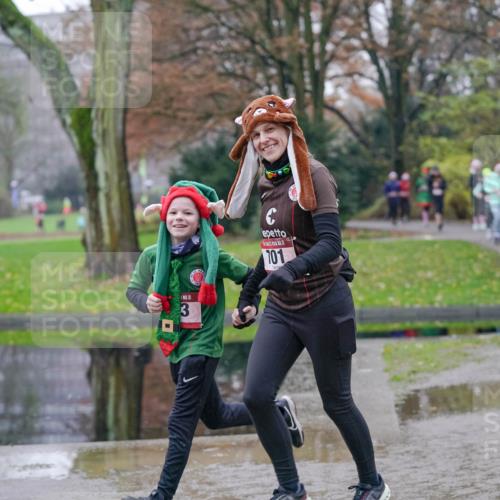 07.12.2025 - St. Pauli X-Mass-Run No. 15 Michael Burmester http://msf.ph/oto/9406308 07.12.2025 11:22:12 Laufen 15, 3, 5, 101 meine-sportfotos.de