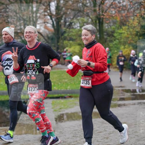 07.12.2025 - St. Pauli X-Mass-Run No. 15 Michael Burmester http://msf.ph/oto/9406327 07.12.2025 11:22:19 Laufen 3555, 3733, 15, 3735, 3204 meine-sportfotos.de