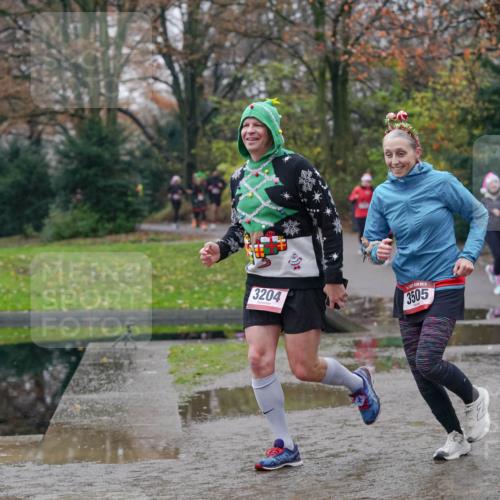 07.12.2025 - St. Pauli X-Mass-Run No. 15 Michael Burmester http://msf.ph/oto/9406333 07.12.2025 11:22:20 Laufen 3204, 3505, 2713, 3529 meine-sportfotos.de