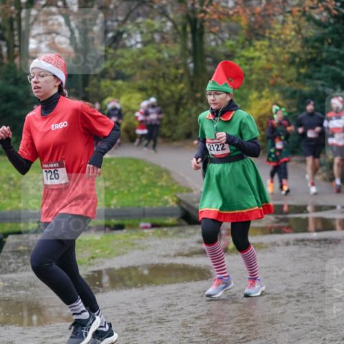 07.12.2025 - St. Pauli X-Mass-Run No. 15 Michael Burmester http://msf.ph/oto/9406369 07.12.2025 11:22:30 Laufen 15, 726, 2122 meine-sportfotos.de