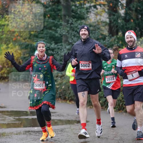 07.12.2025 - St. Pauli X-Mass-Run No. 15 Michael Burmester http://msf.ph/oto/9406405 07.12.2025 11:22:35 Laufen 2416, 5, 5001, 15, 5002, 2022 meine-sportfotos.de