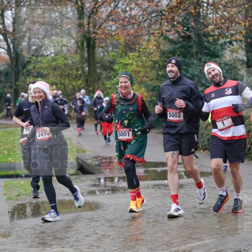 07.12.2025 - St. Pauli X-Mass-Run No. 15 Michael Burmester http://msf.ph/oto/9406413 07.12.2025 11:22:36 Laufen 24, 241, 5001, 5002, 2022 meine-sportfotos.de