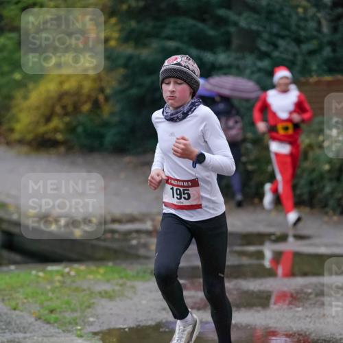 07.12.2025 - St. Pauli X-Mass-Run No. 15 Michael Burmester http://msf.ph/oto/9406424 07.12.2025 09:37:45 Laufen 15, 195 meine-sportfotos.de