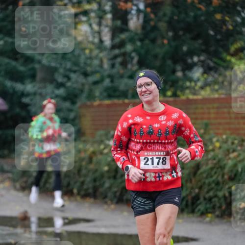 07.12.2025 - St. Pauli X-Mass-Run No. 15 Michael Burmester http://msf.ph/oto/9406468 07.12.2025 09:37:54 Laufen 15, 2178 meine-sportfotos.de