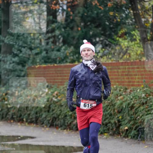 07.12.2025 - St. Pauli X-Mass-Run No. 15 Michael Burmester http://msf.ph/oto/9406488 07.12.2025 09:37:59 Laufen 15, 615 meine-sportfotos.de