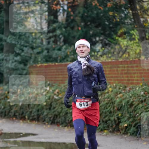 07.12.2025 - St. Pauli X-Mass-Run No. 15 Michael Burmester http://msf.ph/oto/9406490 07.12.2025 09:37:59 Laufen 15, 615 meine-sportfotos.de