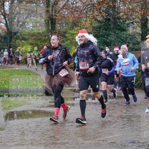 07.12.2025 - St. Pauli X-Mass-Run No. 15 Michael Burmester http://msf.ph/oto/9406497 07.12.2025 11:22:46 Laufen 103, 1951, 3930, 2644, 355 meine-sportfotos.de
