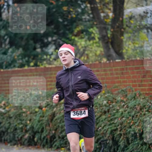 07.12.2025 - St. Pauli X-Mass-Run No. 15 Michael Burmester http://msf.ph/oto/9406504 07.12.2025 09:38:04 Laufen 15, 3684 meine-sportfotos.de