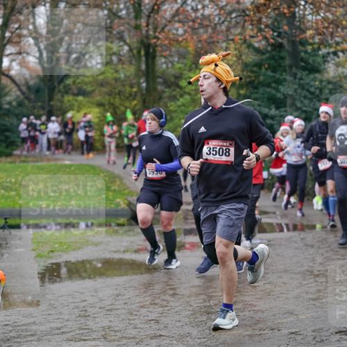 07.12.2025 - St. Pauli X-Mass-Run No. 15 Michael Burmester http://msf.ph/oto/9406505 07.12.2025 11:22:47 Laufen 5, 1951, 3950, 15, 3508, 3028 meine-sportfotos.de