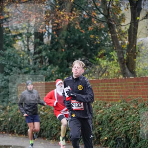07.12.2025 - St. Pauli X-Mass-Run No. 15 Michael Burmester http://msf.ph/oto/9406516 07.12.2025 09:38:07 Laufen 2133 meine-sportfotos.de