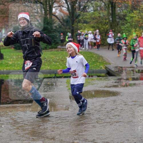 07.12.2025 - St. Pauli X-Mass-Run No. 15 Michael Burmester http://msf.ph/oto/9406537 07.12.2025 11:22:51 Laufen 2947, 15, 59, 3403 meine-sportfotos.de