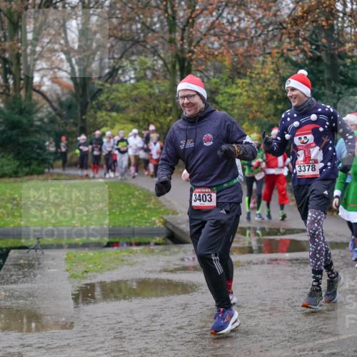 07.12.2025 - St. Pauli X-Mass-Run No. 15 Michael Burmester http://msf.ph/oto/9406539 07.12.2025 11:22:52 Laufen 15, 3403, 3378, 3920, 3605, 3717 meine-sportfotos.de