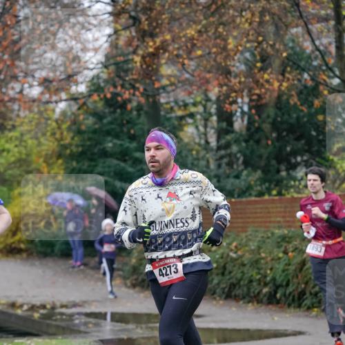 07.12.2025 - St. Pauli X-Mass-Run No. 15 Michael Burmester http://msf.ph/oto/9406548 07.12.2025 09:38:11 Laufen 4273, 1893 meine-sportfotos.de