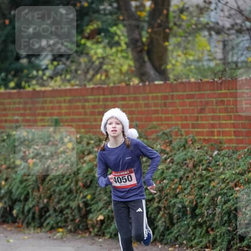 07.12.2025 - St. Pauli X-Mass-Run No. 15 Michael Burmester http://msf.ph/oto/9406560 07.12.2025 09:38:15 Laufen 15, 4050 meine-sportfotos.de