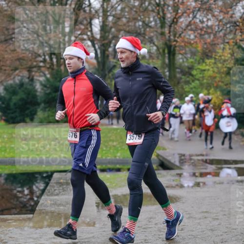 07.12.2025 - St. Pauli X-Mass-Run No. 15 Michael Burmester http://msf.ph/oto/9406581 07.12.2025 11:22:56 Laufen 576, 3579 meine-sportfotos.de
