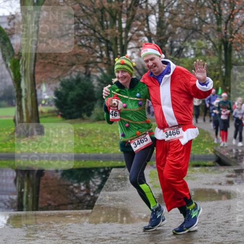 07.12.2025 - St. Pauli X-Mass-Run No. 15 Michael Burmester http://msf.ph/oto/9406595 07.12.2025 11:22:59 Laufen 46, 3465, 3466 meine-sportfotos.de