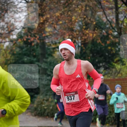 07.12.2025 - St. Pauli X-Mass-Run No. 15 Michael Burmester http://msf.ph/oto/9406616 07.12.2025 09:38:43 Laufen 15, 937, 1723 meine-sportfotos.de