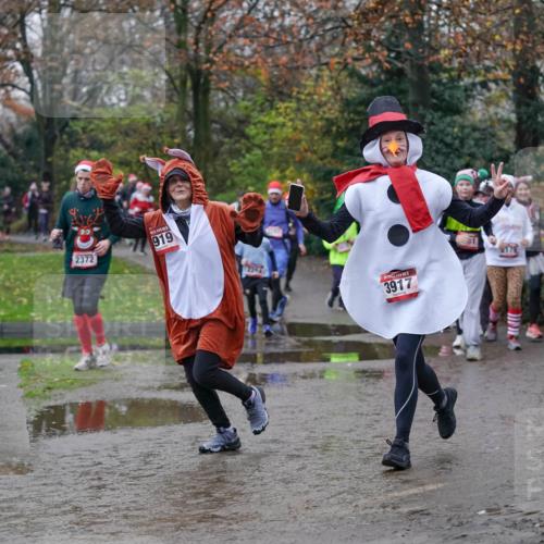 07.12.2025 - St. Pauli X-Mass-Run No. 15 Michael Burmester http://msf.ph/oto/9406635 07.12.2025 11:23:03 Laufen 2372, 919, 3917, 2180 meine-sportfotos.de