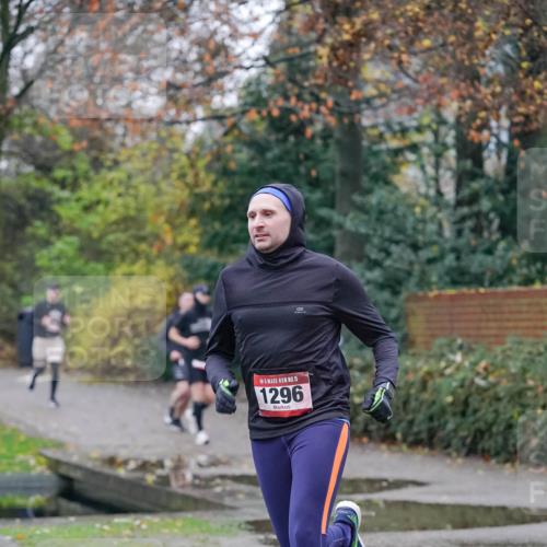 07.12.2025 - St. Pauli X-Mass-Run No. 15 Michael Burmester http://msf.ph/oto/9406636 07.12.2025 09:38:47 Laufen 15, 1296 meine-sportfotos.de