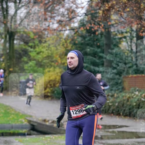 07.12.2025 - St. Pauli X-Mass-Run No. 15 Michael Burmester http://msf.ph/oto/9406638 07.12.2025 09:38:47 Laufen 15, 1296 meine-sportfotos.de