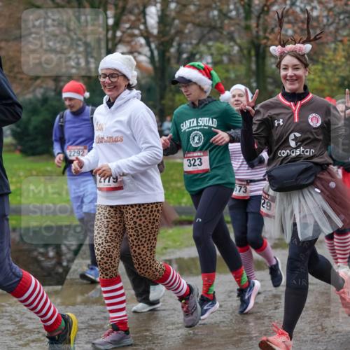 07.12.2025 - St. Pauli X-Mass-Run No. 15 Michael Burmester http://msf.ph/oto/9406671 07.12.2025 11:23:08 Laufen 15, 2180, 2292, 2179, 323, 573, 29 meine-sportfotos.de