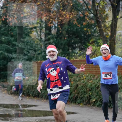 07.12.2025 - St. Pauli X-Mass-Run No. 15 Michael Burmester http://msf.ph/oto/9406682 07.12.2025 09:38:55 Laufen 2651, 15, 1874 meine-sportfotos.de