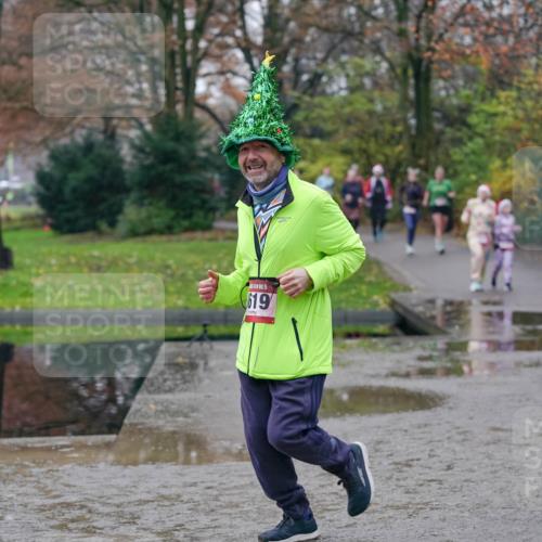 07.12.2025 - St. Pauli X-Mass-Run No. 15 Michael Burmester http://msf.ph/oto/9406687 07.12.2025 11:23:10 Laufen 15, 619 meine-sportfotos.de