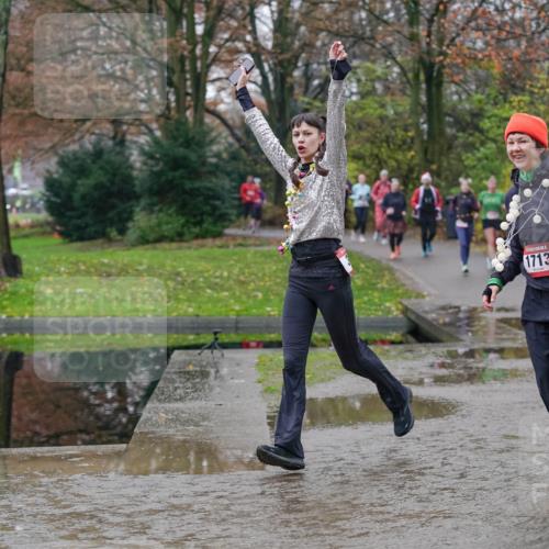 07.12.2025 - St. Pauli X-Mass-Run No. 15 Michael Burmester http://msf.ph/oto/9406699 07.12.2025 11:23:12 Laufen 1712, 4605, 1975 meine-sportfotos.de