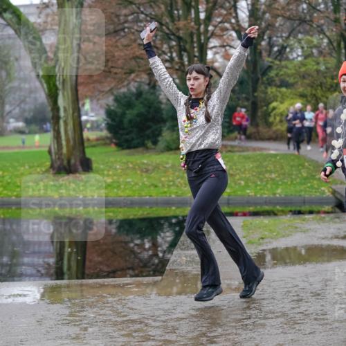 07.12.2025 - St. Pauli X-Mass-Run No. 15 Michael Burmester http://msf.ph/oto/9406705 07.12.2025 11:23:12 Laufen 1713 meine-sportfotos.de