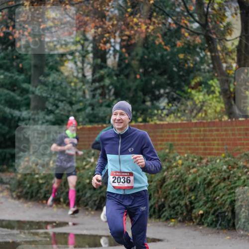 07.12.2025 - St. Pauli X-Mass-Run No. 15 Michael Burmester http://msf.ph/oto/9406708 07.12.2025 09:38:59 Laufen 15, 2036 meine-sportfotos.de