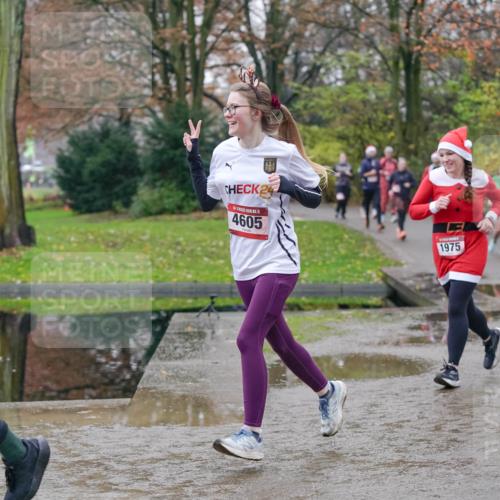 07.12.2025 - St. Pauli X-Mass-Run No. 15 Michael Burmester http://msf.ph/oto/9406709 07.12.2025 11:23:13 Laufen 24, 4605, 1975 meine-sportfotos.de