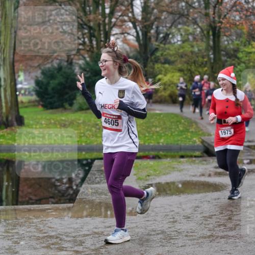 07.12.2025 - St. Pauli X-Mass-Run No. 15 Michael Burmester http://msf.ph/oto/9406711 07.12.2025 11:23:13 Laufen 4605, 1975 meine-sportfotos.de