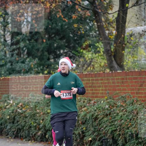 07.12.2025 - St. Pauli X-Mass-Run No. 15 Michael Burmester http://msf.ph/oto/9406712 07.12.2025 09:39:00 Laufen 10, 50, 1375 meine-sportfotos.de