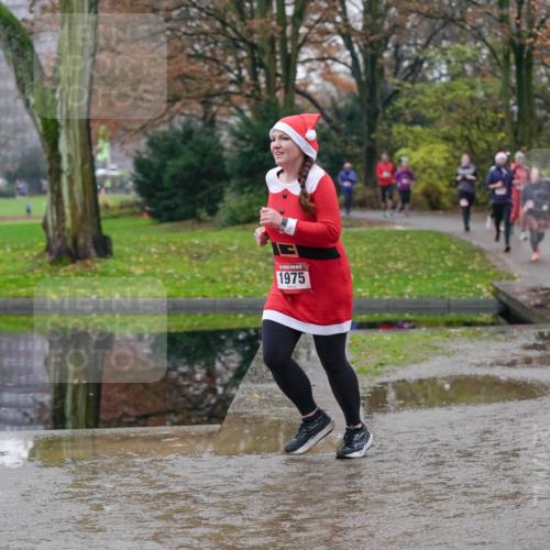 07.12.2025 - St. Pauli X-Mass-Run No. 15 Michael Burmester http://msf.ph/oto/9406719 07.12.2025 11:23:14 Laufen 1975 meine-sportfotos.de