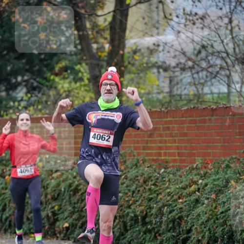 07.12.2025 - St. Pauli X-Mass-Run No. 15 Michael Burmester http://msf.ph/oto/9406720 07.12.2025 09:39:02 Laufen 4061, 15, 4062, 6 meine-sportfotos.de