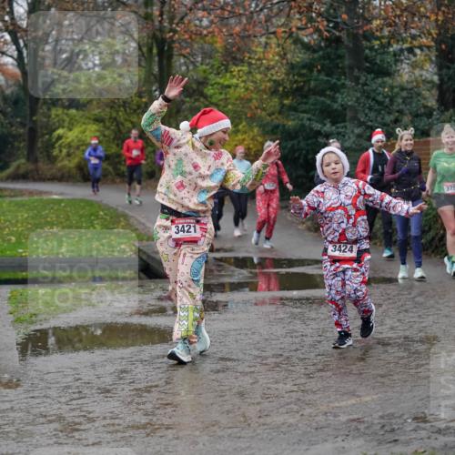 07.12.2025 - St. Pauli X-Mass-Run No. 15 Michael Burmester http://msf.ph/oto/9406745 07.12.2025 11:23:19 Laufen 3421, 3424, 3754 meine-sportfotos.de