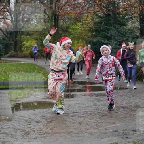 07.12.2025 - St. Pauli X-Mass-Run No. 15 Michael Burmester http://msf.ph/oto/9406747 07.12.2025 11:23:19 Laufen 3421, 3424, 3770, 3754 meine-sportfotos.de