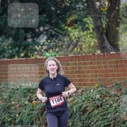 07.12.2025 - St. Pauli X-Mass-Run No. 15 Michael Burmester http://msf.ph/oto/9406770 07.12.2025 09:39:14 Laufen 5, 1101 meine-sportfotos.de