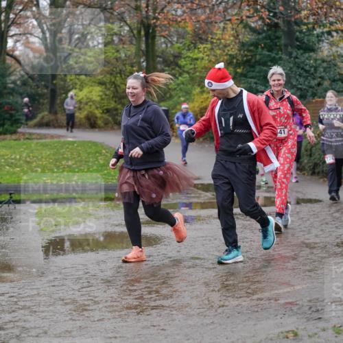 07.12.2025 - St. Pauli X-Mass-Run No. 15 Michael Burmester http://msf.ph/oto/9406783 07.12.2025 11:23:24 Laufen 754, 41, 724, 796 meine-sportfotos.de