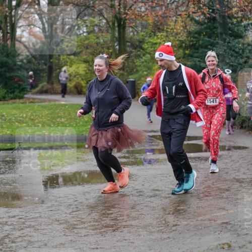 07.12.2025 - St. Pauli X-Mass-Run No. 15 Michael Burmester http://msf.ph/oto/9406785 07.12.2025 11:23:24 Laufen 1541, 724, 796 meine-sportfotos.de