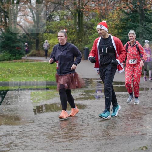 07.12.2025 - St. Pauli X-Mass-Run No. 15 Michael Burmester http://msf.ph/oto/9406787 07.12.2025 11:23:24 Laufen 1541, 724, 796 meine-sportfotos.de